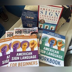 ❌SOLD❌ American Sign Language Learning Set